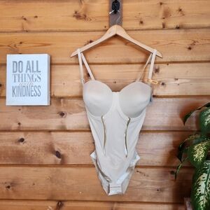 Maidenform NWT Easy Up Firm Control Bodybriefer Strapless Shapewear Shaper‎ 36DD